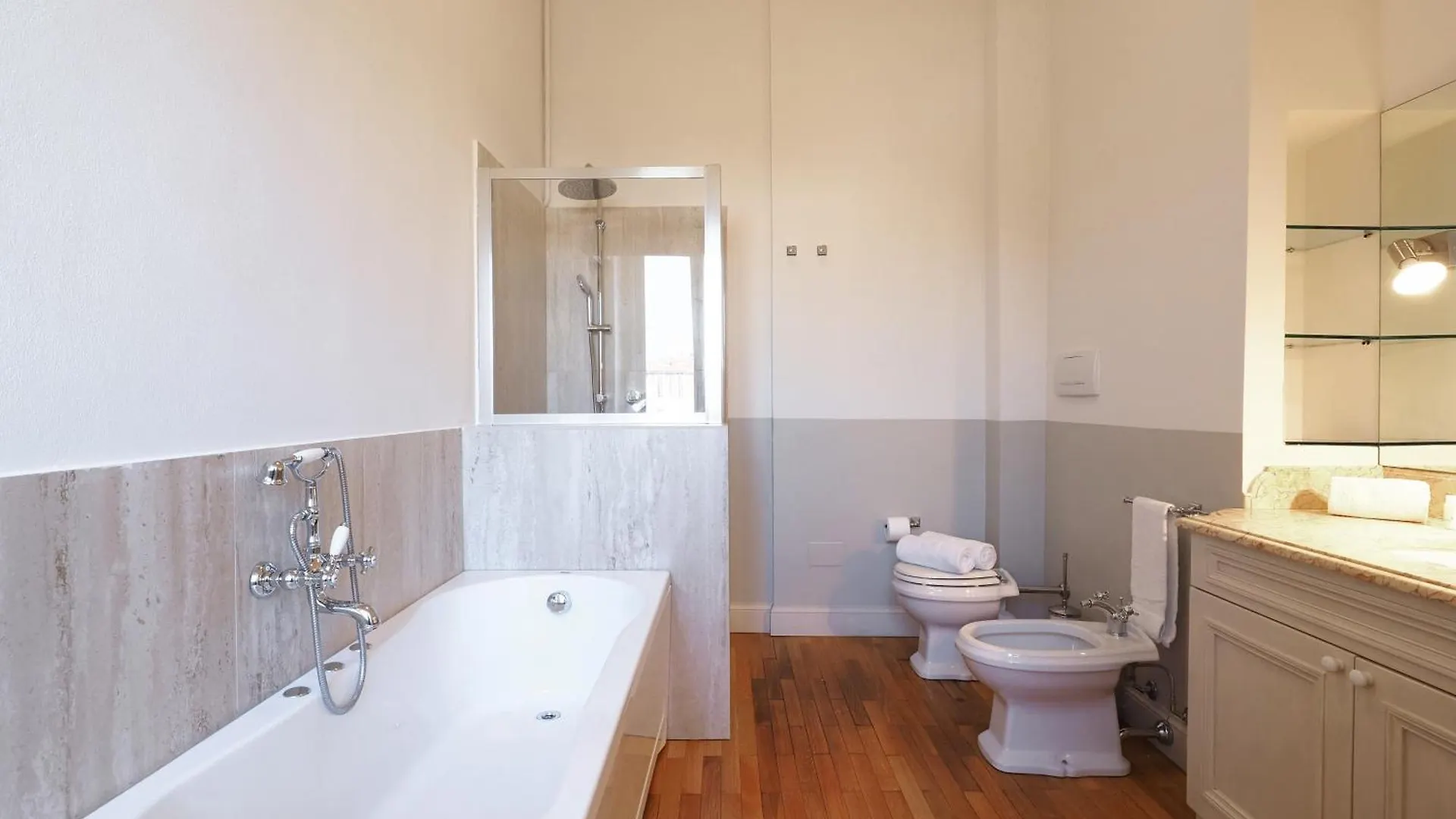 Contempora Serviced Apartments - Quadrilocale Pta Vercellina Milán 0*,  Itálie