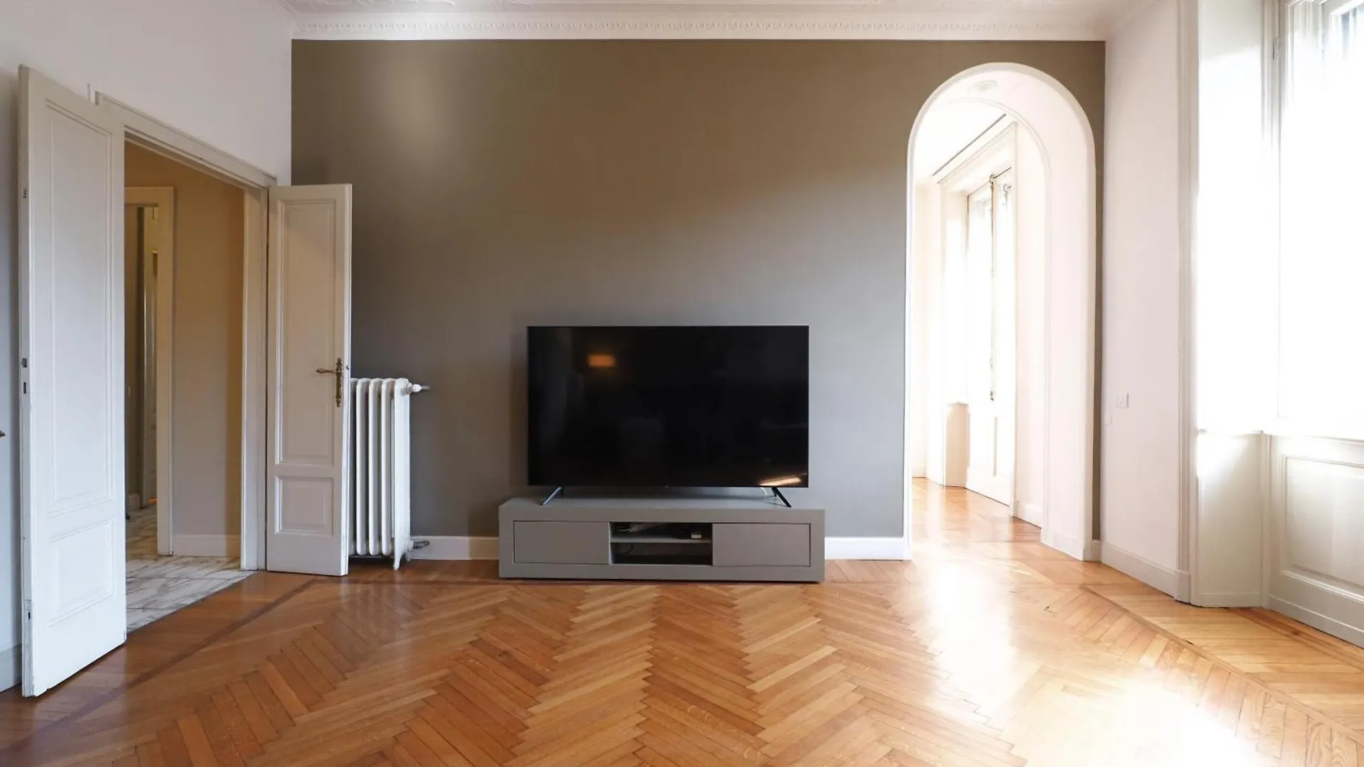 Contempora Serviced Apartments - Quadrilocale Pta Vercellina ミラノ