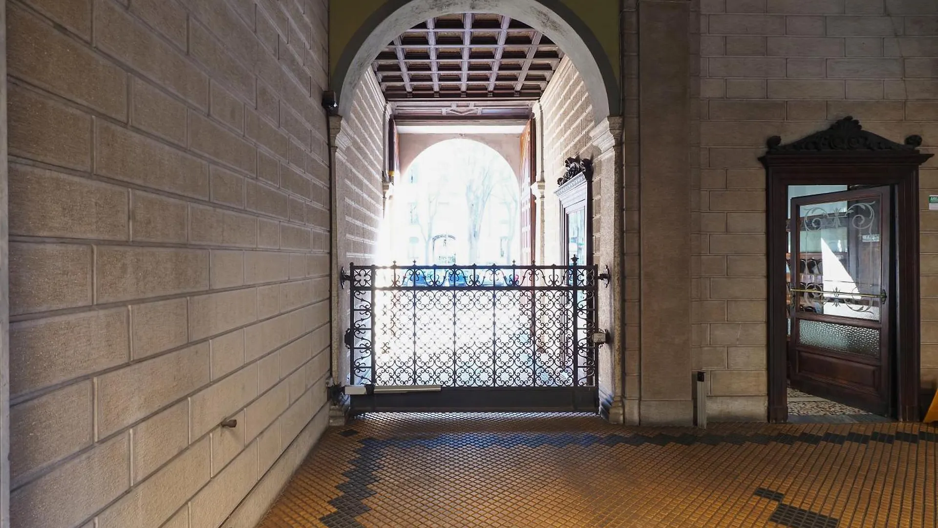 Contempora Serviced Apartments - Quadrilocale Pta Vercellina ミラノ