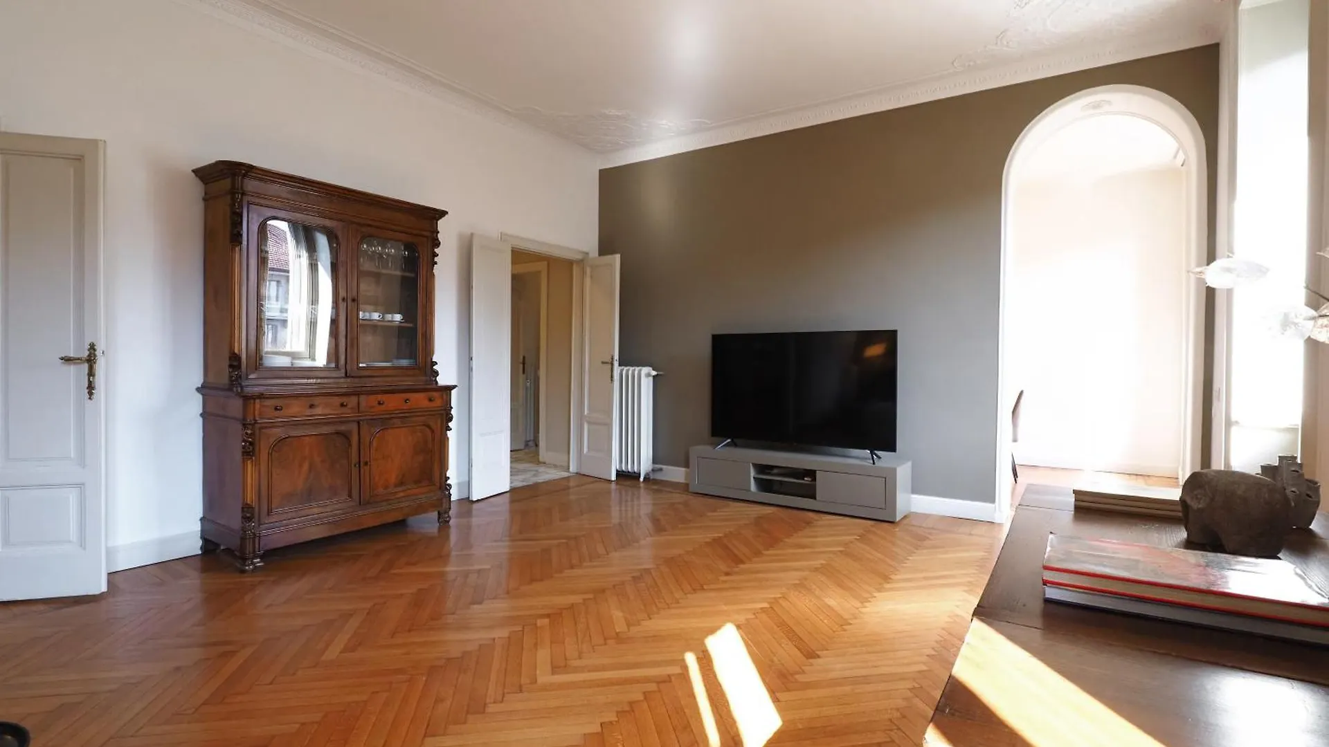 Contempora Serviced Apartments - Quadrilocale Pta Vercellina ミラノ